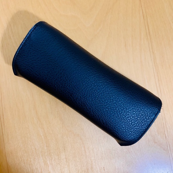 Black Ray-Ban Case - Picture 5 of 11